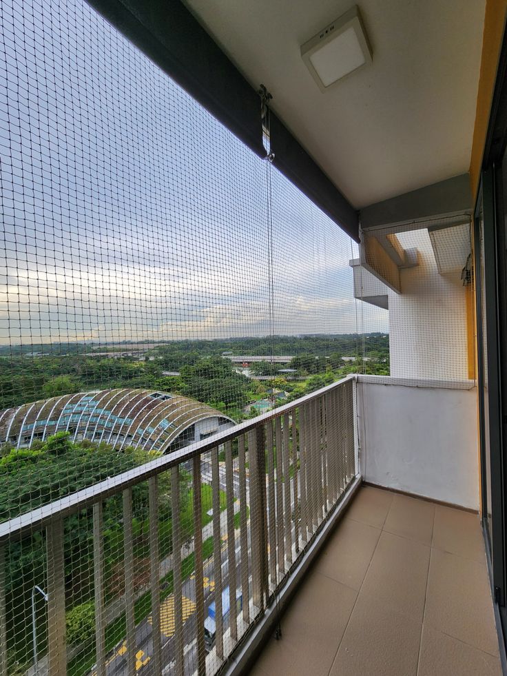 Balcony safety nets